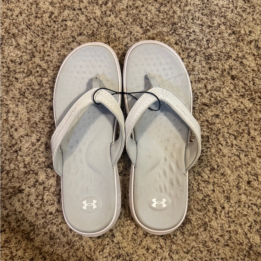 Under Armour Women's Light Gray Sandals